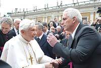 <br>Udienza Generale del 14 Aprile 2010<br><br> - (Copyright L'OSSERVATORE ROMANO - Servizio Fotografico - photo@ossrom.va)