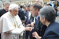 <br>Udienza Generale del 14 Aprile 2010<br><br> - (Copyright L'OSSERVATORE ROMANO - Servizio Fotografico - photo@ossrom.va)