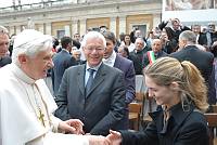 <br>Udienza Generale del 14 Aprile 2010<br><br> - (Copyright L'OSSERVATORE ROMANO - Servizio Fotografico - photo@ossrom.va)
