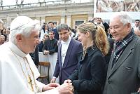 <br>Udienza Generale del 14 Aprile 2010<br><br> - (Copyright L'OSSERVATORE ROMANO - Servizio Fotografico - photo@ossrom.va)