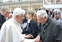 <br>Udienza Generale del 14 Aprile 2010<br><br> - (Copyright L'OSSERVATORE ROMANO - Servizio Fotografico - photo@ossrom.va)