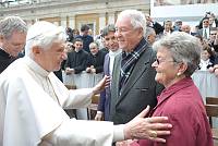 <br>Udienza Generale del 14 Aprile 2010<br><br> - (Copyright L'OSSERVATORE ROMANO - Servizio Fotografico - photo@ossrom.va)