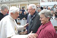 <br>Udienza Generale del 14 Aprile 2010<br><br> - (Copyright L'OSSERVATORE ROMANO - Servizio Fotografico - photo@ossrom.va)