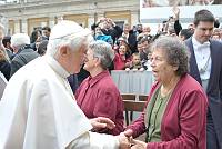 <br>Udienza Generale del 14 Aprile 2010<br><br> - (Copyright L'OSSERVATORE ROMANO - Servizio Fotografico - photo@ossrom.va)