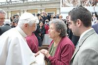 <br>Udienza Generale del 14 Aprile 2010<br><br> - (Copyright L'OSSERVATORE ROMANO - Servizio Fotografico - photo@ossrom.va)
