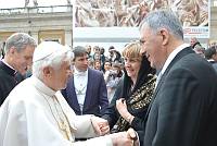 <br>Udienza Generale del 14 Aprile 2010<br><br> - (Copyright L'OSSERVATORE ROMANO - Servizio Fotografico - photo@ossrom.va)