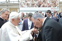 <br>Udienza Generale del 14 Aprile 2010<br><br> - (Copyright L'OSSERVATORE ROMANO - Servizio Fotografico - photo@ossrom.va)