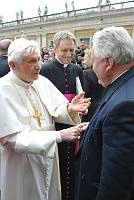 <br>Udienza Generale del 14 Aprile 2010<br><br> - (Copyright L'OSSERVATORE ROMANO - Servizio Fotografico - photo@ossrom.va)