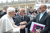 <br>Udienza Generale del 14 Aprile 2010<br><br> - (Copyright L'OSSERVATORE ROMANO - Servizio Fotografico - photo@ossrom.va)