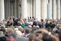 <br>Udienza Generale del 14 Aprile 2010<br><br> - (Copyright L'OSSERVATORE ROMANO - Servizio Fotografico - photo@ossrom.va)