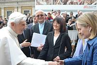 <br>Udienza Generale del 14 Aprile 2010<br><br> - (Copyright L'OSSERVATORE ROMANO - Servizio Fotografico - photo@ossrom.va)