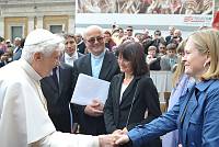<br>Udienza Generale del 14 Aprile 2010<br><br> - (Copyright L'OSSERVATORE ROMANO - Servizio Fotografico - photo@ossrom.va)