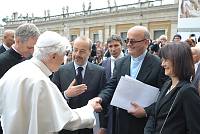 <br>Udienza Generale del 14 Aprile 2010<br><br> - (Copyright L'OSSERVATORE ROMANO - Servizio Fotografico - photo@ossrom.va)