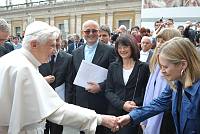 <br>Udienza Generale del 14 Aprile 2010<br><br> - (Copyright L'OSSERVATORE ROMANO - Servizio Fotografico - photo@ossrom.va)