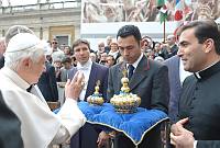 <br>Udienza Generale del 14 Aprile 2010<br><br> - (Copyright L'OSSERVATORE ROMANO - Servizio Fotografico - photo@ossrom.va)