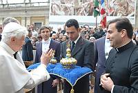 <br>Udienza Generale del 14 Aprile 2010<br><br> - (Copyright L'OSSERVATORE ROMANO - Servizio Fotografico - photo@ossrom.va)