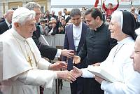<br>Udienza Generale del 14 Aprile 2010<br><br> - (Copyright L'OSSERVATORE ROMANO - Servizio Fotografico - photo@ossrom.va)