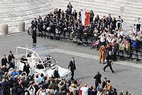<br>Udienza Generale del 14 Aprile 2010<br><br> - (Copyright L'OSSERVATORE ROMANO - Servizio Fotografico - photo@ossrom.va)
