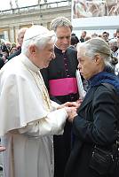 <br>Udienza Generale del 14 Aprile 2010<br><br> - (Copyright L'OSSERVATORE ROMANO - Servizio Fotografico - photo@ossrom.va)