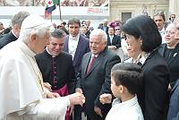 <br>Udienza Generale del 14 Aprile 2010<br><br> - (Copyright L'OSSERVATORE ROMANO - Servizio Fotografico - photo@ossrom.va)