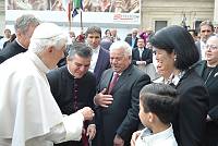 <br>Udienza Generale del 14 Aprile 2010<br><br> - (Copyright L'OSSERVATORE ROMANO - Servizio Fotografico - photo@ossrom.va)