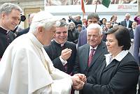 <br>Udienza Generale del 14 Aprile 2010<br><br> - (Copyright L'OSSERVATORE ROMANO - Servizio Fotografico - photo@ossrom.va)