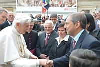 <br>Udienza Generale del 14 Aprile 2010<br><br> - (Copyright L'OSSERVATORE ROMANO - Servizio Fotografico - photo@ossrom.va)