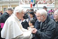 <br>Udienza Generale del 14 Aprile 2010<br><br> - (Copyright L'OSSERVATORE ROMANO - Servizio Fotografico - photo@ossrom.va)