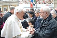 <br>Udienza Generale del 14 Aprile 2010<br><br> - (Copyright L'OSSERVATORE ROMANO - Servizio Fotografico - photo@ossrom.va)