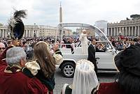 <br>Udienza Generale del 14 Aprile 2010<br><br> - (Copyright L'OSSERVATORE ROMANO - Servizio Fotografico - photo@ossrom.va)