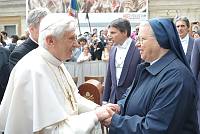 <br>Udienza Generale del 14 Aprile 2010<br><br> - (Copyright L'OSSERVATORE ROMANO - Servizio Fotografico - photo@ossrom.va)