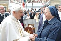<br>Udienza Generale del 14 Aprile 2010<br><br> - (Copyright L'OSSERVATORE ROMANO - Servizio Fotografico - photo@ossrom.va)