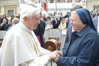 <br>Udienza Generale del 14 Aprile 2010<br><br> - (Copyright L'OSSERVATORE ROMANO - Servizio Fotografico - photo@ossrom.va)