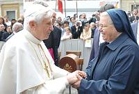 <br>Udienza Generale del 14 Aprile 2010<br><br> - (Copyright L'OSSERVATORE ROMANO - Servizio Fotografico - photo@ossrom.va)