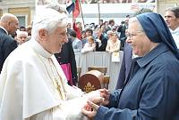 <br>Udienza Generale del 14 Aprile 2010<br><br> - (Copyright L'OSSERVATORE ROMANO - Servizio Fotografico - photo@ossrom.va)
