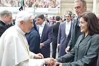 <br>Udienza Generale del 14 Aprile 2010<br><br> - (Copyright L'OSSERVATORE ROMANO - Servizio Fotografico - photo@ossrom.va)
