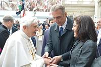 <br>Udienza Generale del 14 Aprile 2010<br><br> - (Copyright L'OSSERVATORE ROMANO - Servizio Fotografico - photo@ossrom.va)