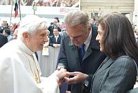 <br>Udienza Generale del 14 Aprile 2010<br><br> - (Copyright L'OSSERVATORE ROMANO - Servizio Fotografico - photo@ossrom.va)