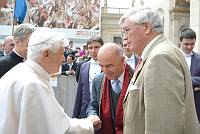 <br>Udienza Generale del 14 Aprile 2010<br><br> - (Copyright L'OSSERVATORE ROMANO - Servizio Fotografico - photo@ossrom.va)