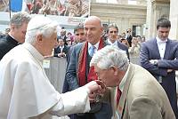 <br>Udienza Generale del 14 Aprile 2010<br><br> - (Copyright L'OSSERVATORE ROMANO - Servizio Fotografico - photo@ossrom.va)