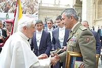 <br>Udienza Generale del 14 Aprile 2010<br><br> - (Copyright L'OSSERVATORE ROMANO - Servizio Fotografico - photo@ossrom.va)