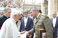 <br>Udienza Generale del 14 Aprile 2010<br><br> - (Copyright L'OSSERVATORE ROMANO - Servizio Fotografico - photo@ossrom.va)