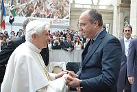 <br>Udienza Generale del 14 Aprile 2010<br><br> - (Copyright L'OSSERVATORE ROMANO - Servizio Fotografico - photo@ossrom.va)