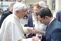 <br>Udienza Generale del 14 Aprile 2010<br><br> - (Copyright L'OSSERVATORE ROMANO - Servizio Fotografico - photo@ossrom.va)