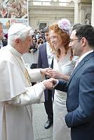 <br>Udienza Generale del 14 Aprile 2010<br><br> - (Copyright L'OSSERVATORE ROMANO - Servizio Fotografico - photo@ossrom.va)