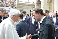 <br>Udienza Generale del 14 Aprile 2010<br><br> - (Copyright L'OSSERVATORE ROMANO - Servizio Fotografico - photo@ossrom.va)
