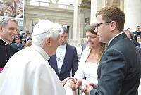<br>Udienza Generale del 14 Aprile 2010<br><br> - (Copyright L'OSSERVATORE ROMANO - Servizio Fotografico - photo@ossrom.va)