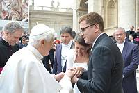 <br>Udienza Generale del 14 Aprile 2010<br><br> - (Copyright L'OSSERVATORE ROMANO - Servizio Fotografico - photo@ossrom.va)