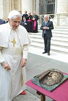 <br>Udienza Generale del 14 Aprile 2010<br><br> - (Copyright L'OSSERVATORE ROMANO - Servizio Fotografico - photo@ossrom.va)