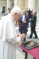 <br>Udienza Generale del 14 Aprile 2010<br><br> - (Copyright L'OSSERVATORE ROMANO - Servizio Fotografico - photo@ossrom.va)